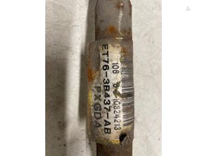 Gebruikte Cardanas links-voor (VWA) Ford Transit Courier 1.5 TDCi 75 Prijs € 125,00 Margeregeling aangeboden door Autodemontage van de Laar