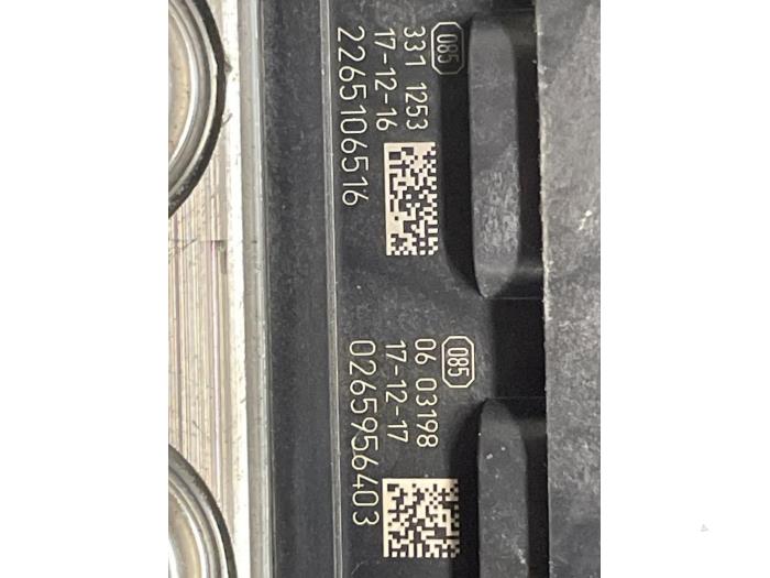 ABS Pomp van een Mercedes-Benz Citan (415.6) 1.5 108 CDI Euro 6 2018