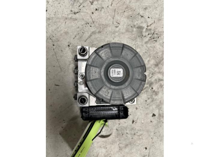 Gebruikte ABS Pomp Volkswagen Golf VII (AUA) 1.0 TSI 12V Prijs € 125,00 Margeregeling aangeboden door Autodemontage van de Laar