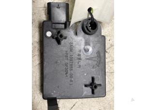 Gebruikte Bandenspanning module Tesla Model 3 Long Range AWD 75 kWh Prijs € 24,20 Inclusief btw aangeboden door Autodemontage van de Laar