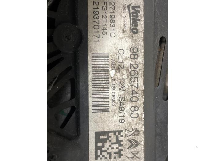 Gebruikte Dynamo Peugeot 308 SW (L4/L9/LC/LJ/LR) 1.2 12V e-THP PureTech 130 Prijs € 70,00 Margeregeling aangeboden door Autodemontage van de Laar