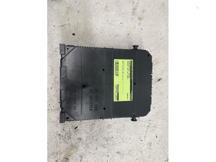 Gebruikte Bodycontrol Module Peugeot 308 SW (L4/L9/LC/LJ/LR) 1.2 12V e-THP PureTech 130 Prijs € 200,00 Margeregeling aangeboden door Autodemontage van de Laar