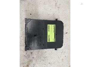 Gebruikte Bodycontrol Module Peugeot 308 SW (L4/L9/LC/LJ/LR) 1.2 12V e-THP PureTech 130 Prijs € 200,00 Margeregeling aangeboden door Autodemontage van de Laar