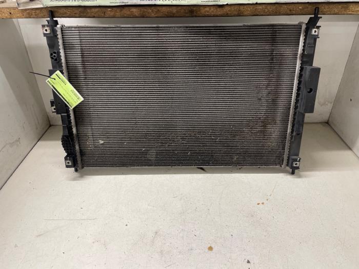 Gebruikte Radiateur Peugeot 308 SW (L4/L9/LC/LJ/LR) 1.2 12V e-THP PureTech 130 Prijs € 70,00 Margeregeling aangeboden door Autodemontage van de Laar