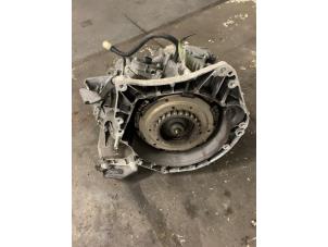 Gebruikte Automaatbak Renault Clio IV (5R) 1.6 Turbo 16V RS 200 EDC Prijs € 750,00 Margeregeling aangeboden door Autodemontage van de Laar