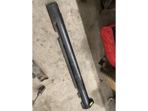 Gebruikte Sideskirt links Volvo V60 I (FW/GW) 2.4 D5 20V Prijs € 100,00 Margeregeling aangeboden door Autodemontage van de Laar