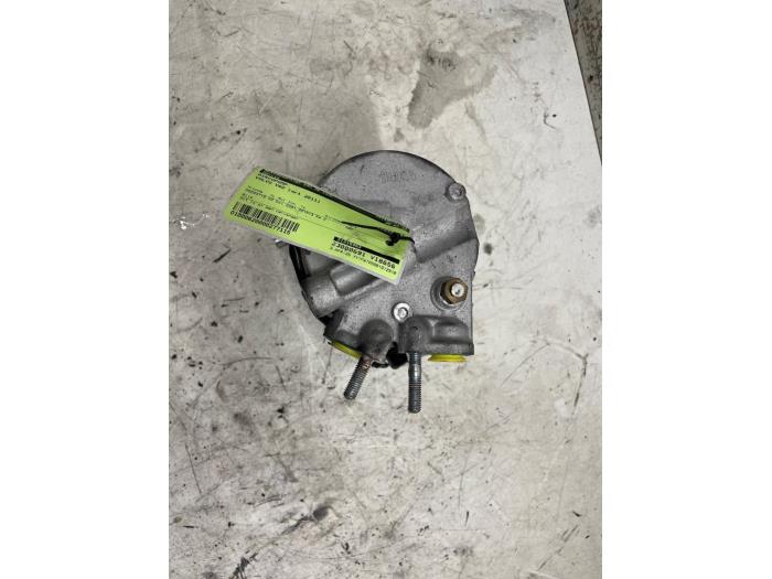 Aircopomp van een Volvo V60 I (FW/GW) 2.4 D5 20V 2011