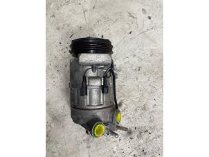 Gebruikte Aircopomp Volvo V60 I (FW/GW) 2.4 D5 20V Prijs € 175,00 Margeregeling aangeboden door Autodemontage van de Laar