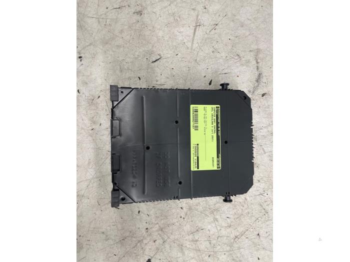 Gebruikte Bodycontrol Module Opel Crossland (X) 1.2 Turbo 12V Prijs € 125,00 Margeregeling aangeboden door Autodemontage van de Laar