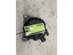 Gebruikte Dynamo Opel Crossland (X) 1.2 Turbo 12V Prijs € 80,00 Margeregeling aangeboden door Autodemontage van de Laar