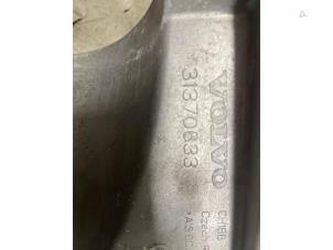 Gebruikte Motorsteun Volvo V40 Cross Country (MZ) 1.5 T3 16V Geartronic Prijs € 30,00 Margeregeling aangeboden door Autodemontage van de Laar