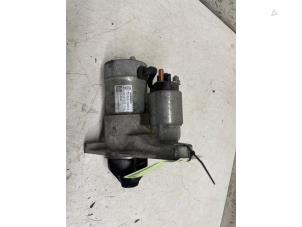 Gebruikte Startmotor Renault Clio IV (5R) 1.6 Turbo 16V RS 200 EDC Prijs € 60,00 Margeregeling aangeboden door Autodemontage van de Laar
