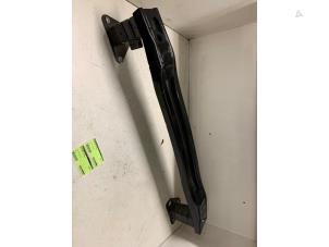 Gebruikte Bumperframe achter Opel Mokka 1.2 Turbo 12V Prijs € 50,00 Margeregeling aangeboden door Autodemontage van de Laar