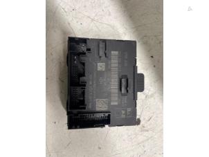 Gebruikte Centrale Deurvergrendelings Module Volkswagen Golf Sportsvan (AUVS) 1.6 TDI BlueMotion 16V Prijs € 30,00 Margeregeling aangeboden door Autodemontage van de Laar