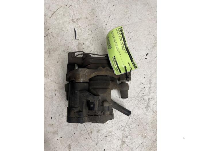 Remklauw Achter Rechts Multivan/Transporter OEM 7H0615424 - € 44 Remklauw Achter Rechts Multivan/Transporter OEM 7H0615424 - € 44