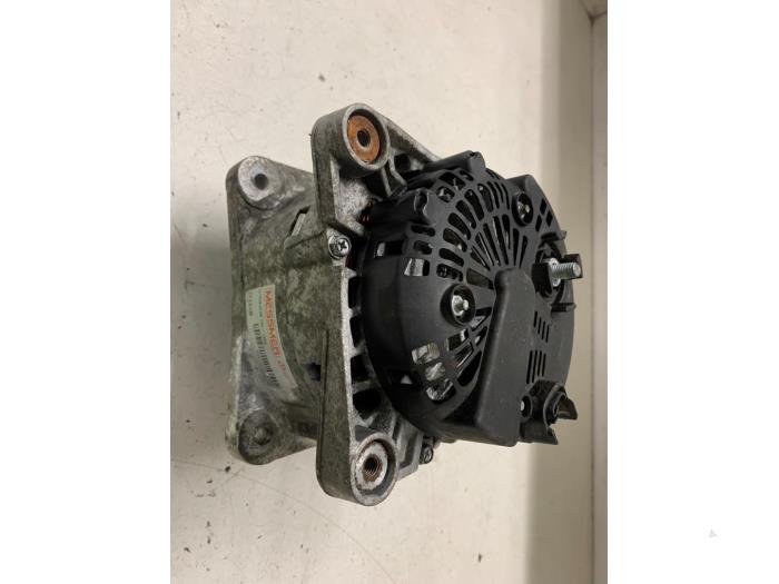 Gebruikte Dynamo Renault Master II (JD) 2.5 dCi 150 FAP Prijs € 75,00 Margeregeling aangeboden door Autodemontage van de Laar