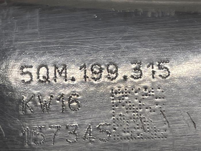 Subframe van een Volkswagen Golf Sportsvan (AUVS) 1.6 TDI BlueMotion 16V 2016