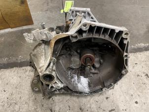Gebruikte Versnellingsbak Fiat Grande Punto (199) 1.3 JTD Multijet 16V 85 Actual Prijs € 400,00 Margeregeling aangeboden door Autodemontage van de Laar