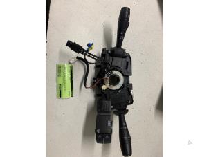 Gebruikte Licht + Raw Schakelaar Opel Vivaro 1.6 CDTI 95 Euro 6 Prijs € 75,00 Margeregeling aangeboden door Autodemontage van de Laar