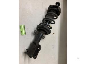 Gebruikte Voorpoot rechts Opel Vivaro 1.6 CDTI 95 Euro 6 Prijs € 75,00 Margeregeling aangeboden door Autodemontage van de Laar