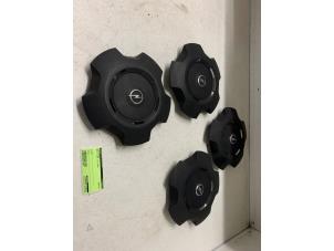 Gebruikte Wieldop set Opel Vivaro 1.6 CDTI 95 Euro 6 Prijs € 40,00 Margeregeling aangeboden door Autodemontage van de Laar