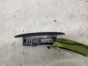 Gebruikte Command Systeem Mercedes A (W176) 1.6 A-180 16V Prijs € 25,00 Margeregeling aangeboden door Autodemontage van de Laar