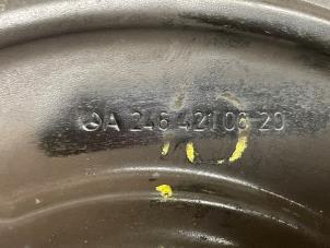 Gebruikte Asschenkel rechts-voor Mercedes A (W176) 1.6 A-180 16V Prijs € 100,00 Margeregeling aangeboden door Autodemontage van de Laar