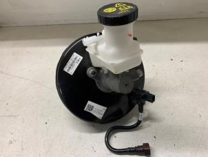 Gebruikte Rembekrachtiger Dacia Spring 45 Prijs € 120,00 Margeregeling aangeboden door Autodemontage van de Laar