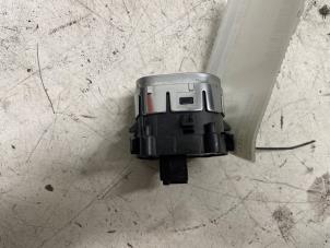 Gebruikte Start/Stop schakelaar Mercedes Sprinter 3,5t (907.6/910.6) 316 CDI 2.1 D RWD Prijs € 20,00 Margeregeling aangeboden door Autodemontage van de Laar