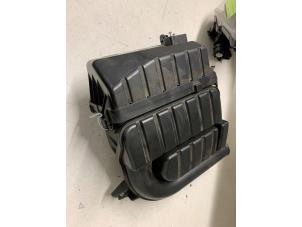 Gebruikte Luchtfilterhuis Suzuki Celerio (LF) 1.0 12V Dualjet Prijs € 50,00 Margeregeling aangeboden door Autodemontage van de Laar