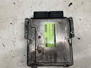 Gebruikte Computer Motormanagement Landrover Range Rover Evoque (LVJ/LVS) Prijs € 400,00 Margeregeling aangeboden door Autodemontage van de Laar