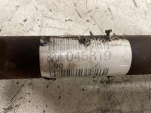 Gebruikte Aandrijfas rechts-voor Dacia Sandero I (BS) 1.2 16V Prijs € 50,00 Margeregeling aangeboden door Autodemontage van de Laar