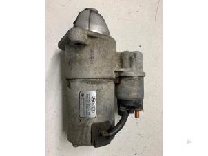 Gebruikte Startmotor Kia Stonic (YB) 1.0i T-GDi 12V Prijs € 75,00 Margeregeling aangeboden door Autodemontage van de Laar