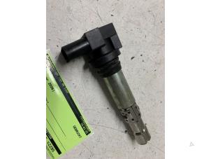 Gebruikte Bobine Volkswagen Polo IV (9N1/2/3) 1.4 16V Prijs € 20,00 Margeregeling aangeboden door Autodemontage van de Laar