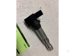 Gebruikte Bobine Volkswagen Polo IV (9N1/2/3) 1.4 16V Prijs € 20,00 Margeregeling aangeboden door Autodemontage van de Laar