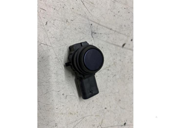 Gebruikte Sensor PDC BMW 3 serie (F30) 330e Prijs € 25,00 Margeregeling aangeboden door Autodemontage van de Laar