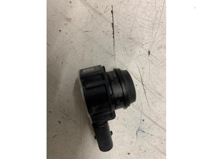PDC Sensor van een BMW 3 serie (F30) 330e 2018
