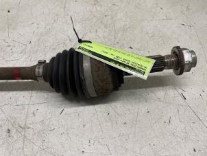 Gebruikte Homokineetas rechts-voor Mitsubishi Space Star (A0) 1.0 12V Prijs € 70,00 Margeregeling aangeboden door Autodemontage van de Laar