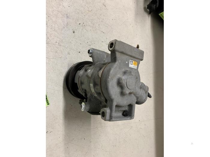 Gebruikte Pomp Airco Ford Ka+ 1.2 Ti-VCT Prijs € 125,00 Margeregeling aangeboden door Autodemontage van de Laar