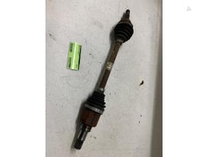 Gebruikte Steekas links-voor Ford Ka+ 1.2 Ti-VCT Prijs € 70,00 Margeregeling aangeboden door Autodemontage van de Laar