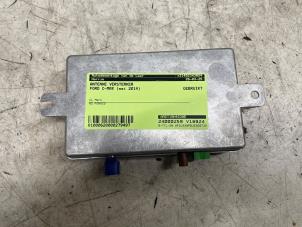 Gebruikte Antenne Versterker Ford C-Max (DXA) 1.0 Ti-VCT EcoBoost 12V 125 Prijs € 100,00 Margeregeling aangeboden door Autodemontage van de Laar