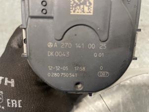 Gebruikte Gasklephuis Mercedes CLA (117.3) 1.6 CLA-180 16V Prijs € 50,00 Margeregeling aangeboden door Autodemontage van de Laar