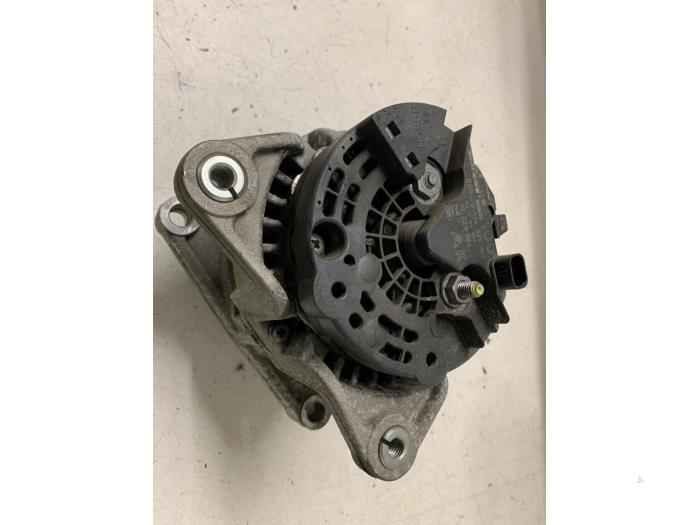 Gebruikte Alternator Opel Meriva (A) 1.6 16V Prijs € 40,00 Margeregeling aangeboden door Autodemontage van de Laar