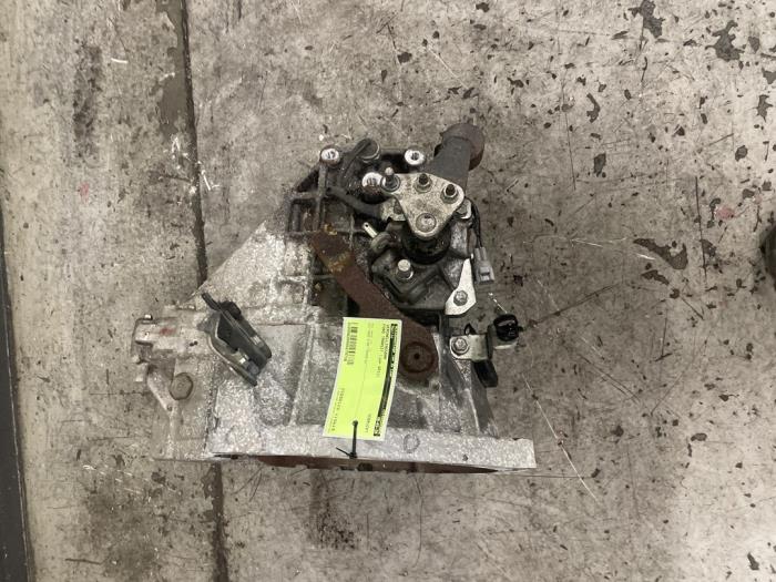 Gebruikte Versnellingsbak Toyota Aygo (B40) 1.0 12V VVT-i Prijs € 325,00 Margeregeling aangeboden door Autodemontage van de Laar