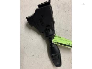 Gebruikte Ruitenwis Schakelaar Ford Fiesta 6 (JA8) 1.0 Ti-VCT 12V 65 Prijs € 25,00 Margeregeling aangeboden door Autodemontage van de Laar