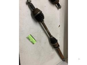 Gebruikte Cardanas rechts-voor (VWA) Ford Fiesta 6 (JA8) 1.0 Ti-VCT 12V 65 Prijs € 75,00 Margeregeling aangeboden door Autodemontage van de Laar