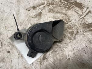 Gebruikte Claxon Volkswagen Caddy III (2KA,2KH,2CA,2CH) 1.6 TDI 16V Prijs € 25,00 Margeregeling aangeboden door Autodemontage van de Laar