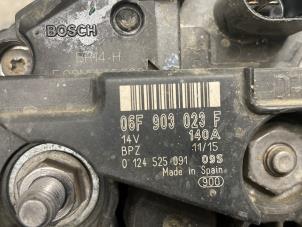 Gebruikte Dynamo Volkswagen Caddy III (2KA,2KH,2CA,2CH) 1.6 TDI 16V Prijs € 60,00 Margeregeling aangeboden door Autodemontage van de Laar