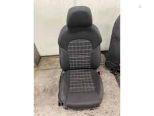 Gebruikte Stoel rechts Audi A5 Sportback (8TA) 1.8 TFSI 16V Prijs € 150,00 Margeregeling aangeboden door Autodemontage van de Laar