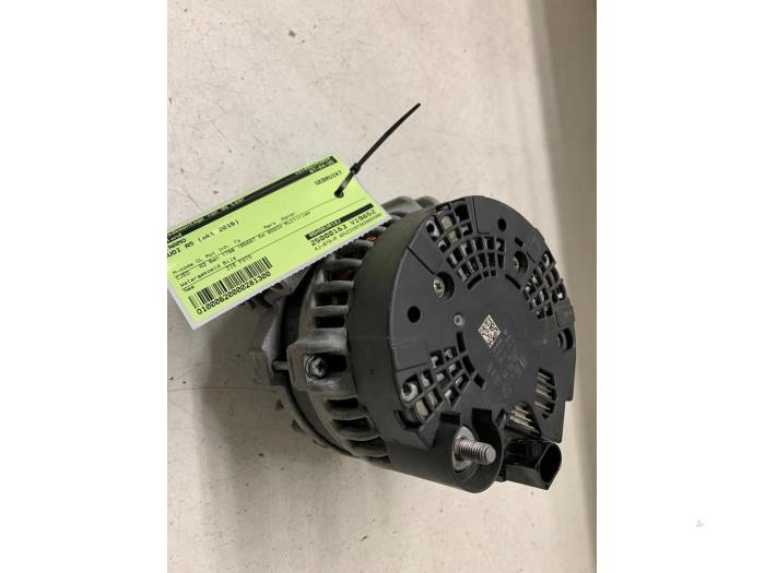 Gebruikte Dynamo Audi A5 Sportback (8TA) 1.8 TFSI 16V Prijs € 70,00 Margeregeling aangeboden door Autodemontage van de Laar